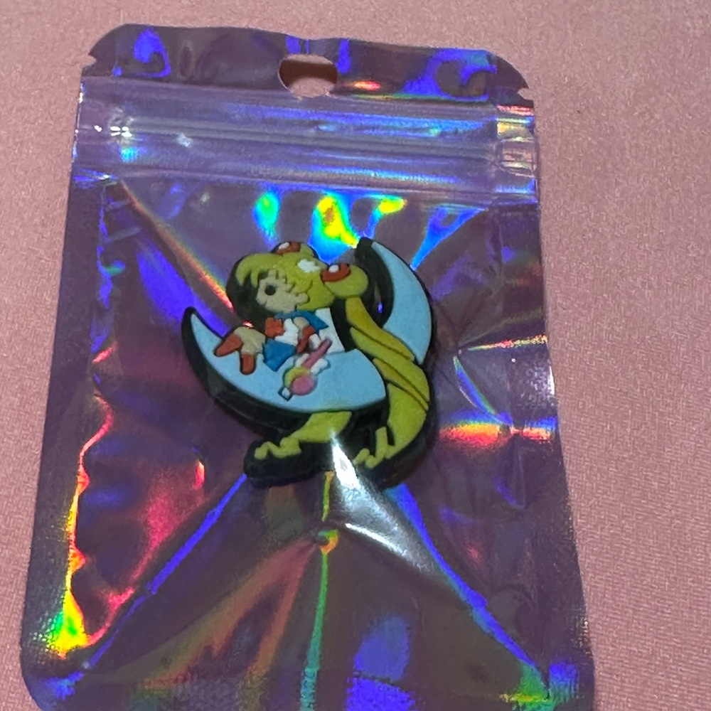 Croc charm